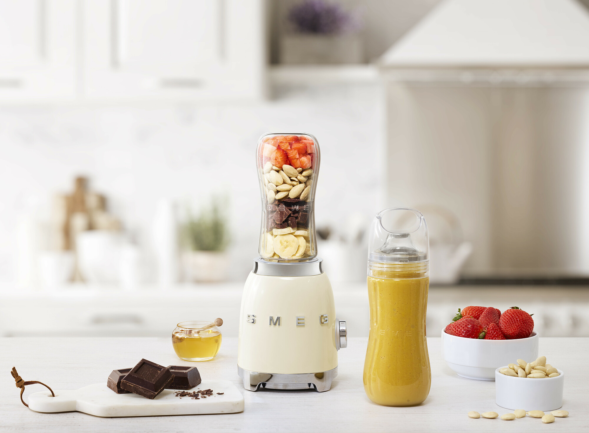 SMEG SDA PBF01CREU blender
